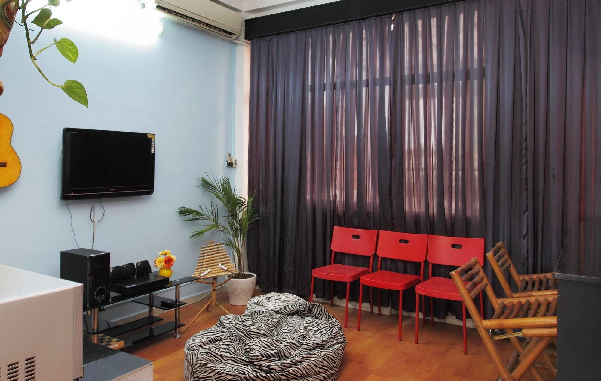 Dream Station - Saigon Hostel Thành Pho Ho Chí Minh Esterno foto